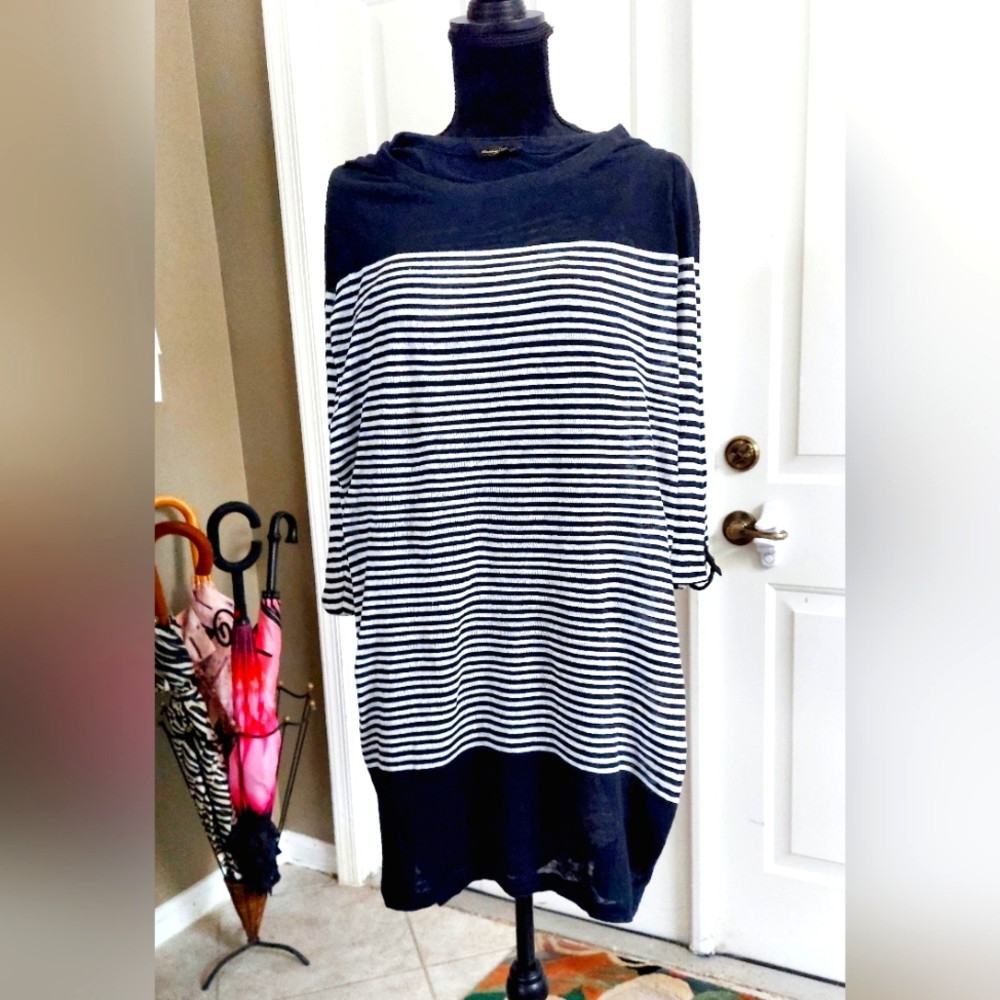 MASSIMO Dutti tunic/sweater in midnight navy with belt Size S